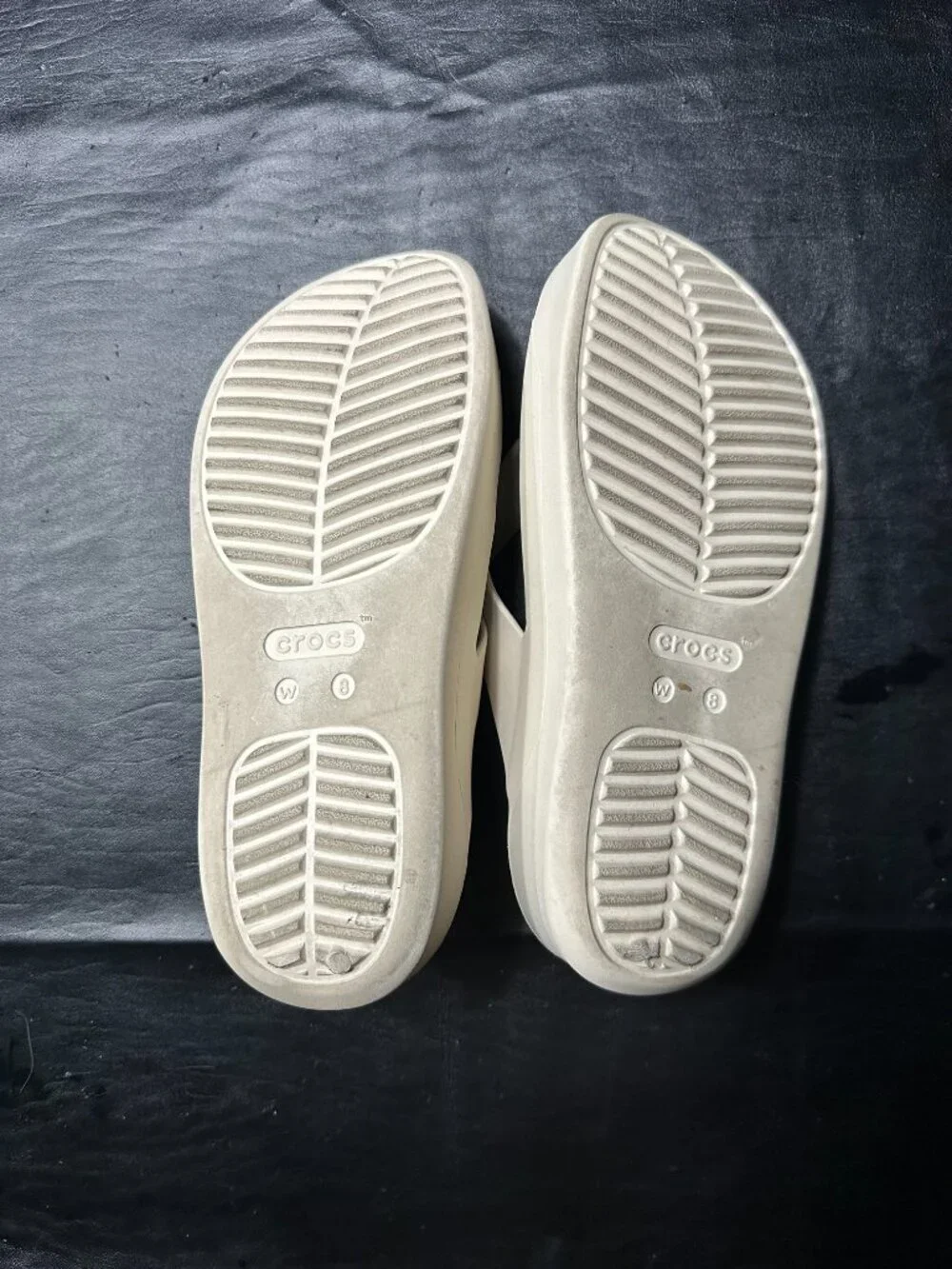Crocs Women's Getaway Flip Flop Sandals - Picture 2 of 3
